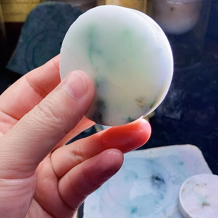 翡翠未镶嵌颈饰毛料41