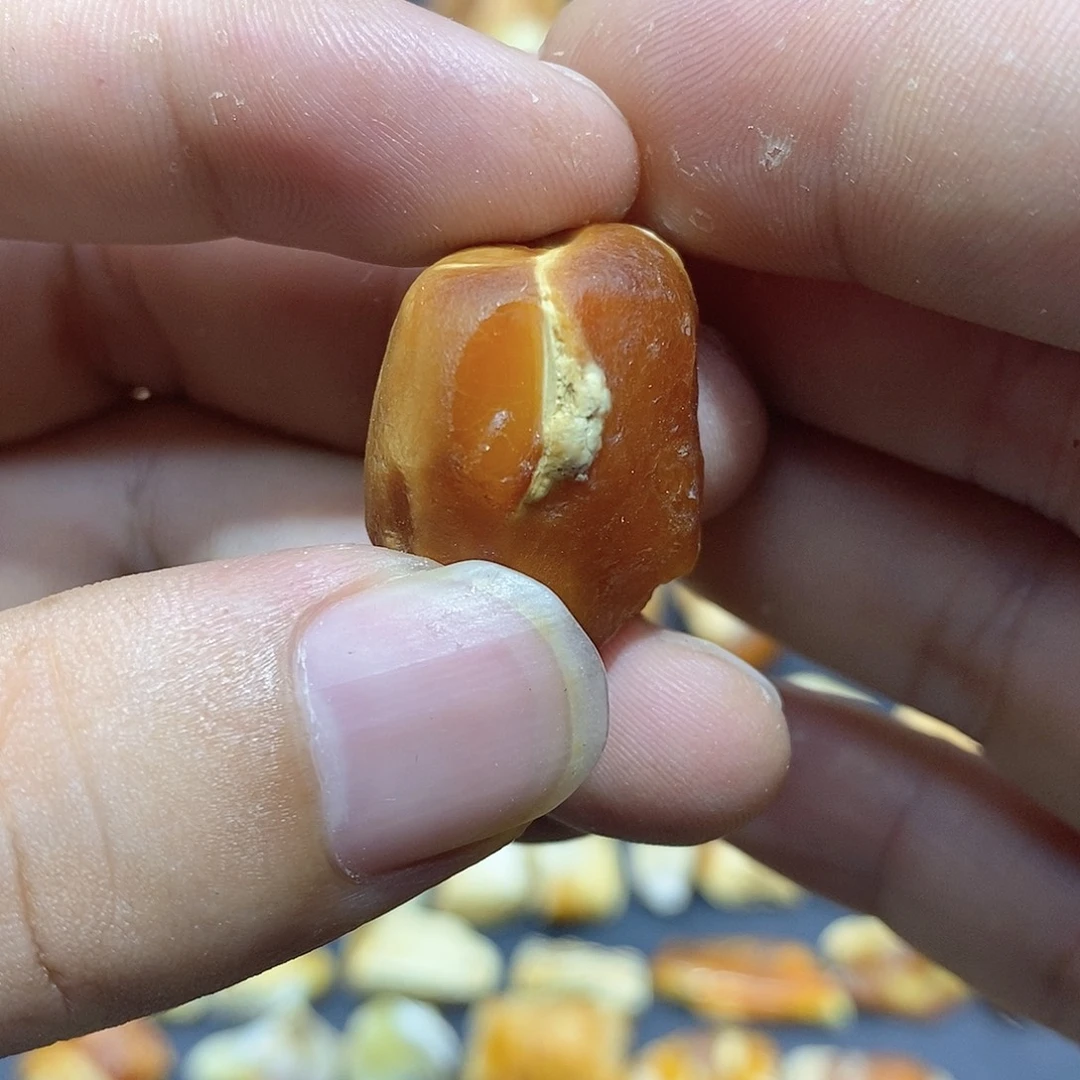 定制琥珀蜜蜡原石定制