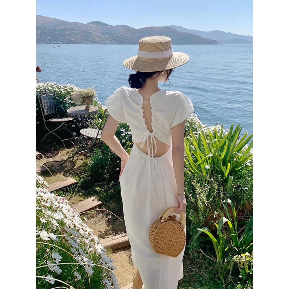 Mm纯欲法式小众白色泡泡袖高级感茶歇连衣裙女夏海边度假露背