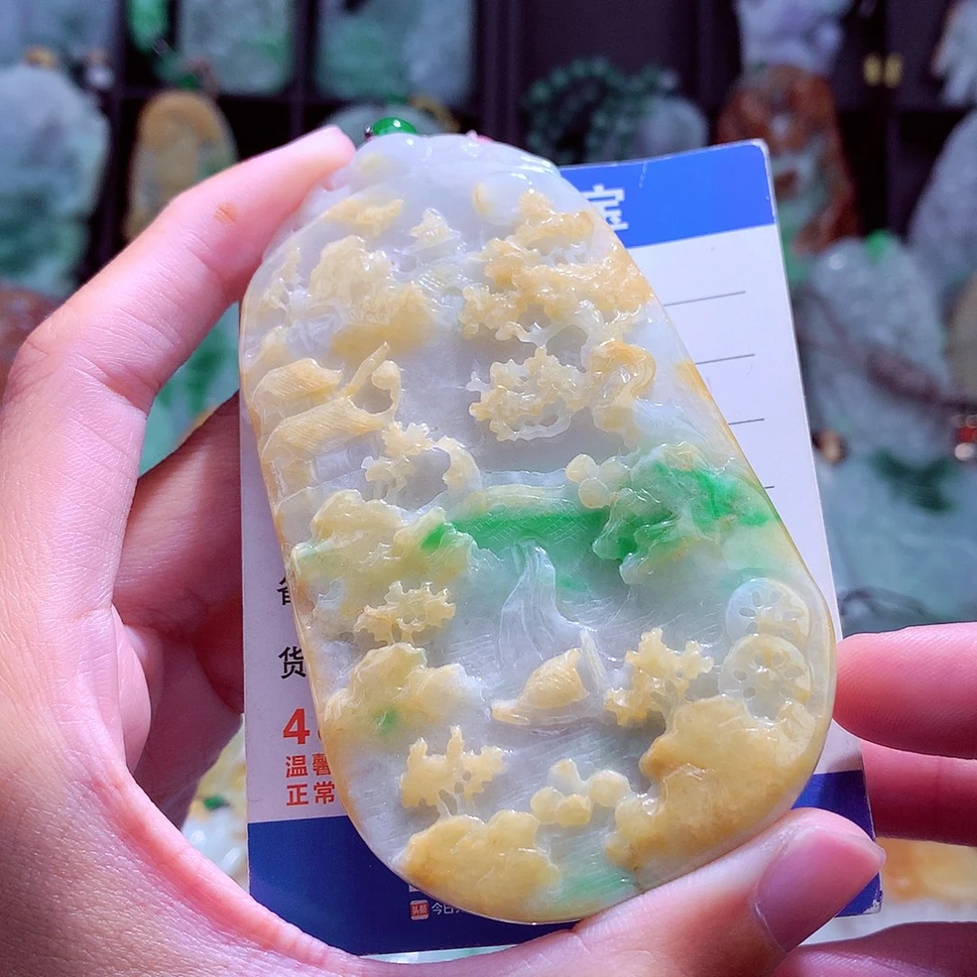 颈饰未镶嵌翡翠天然