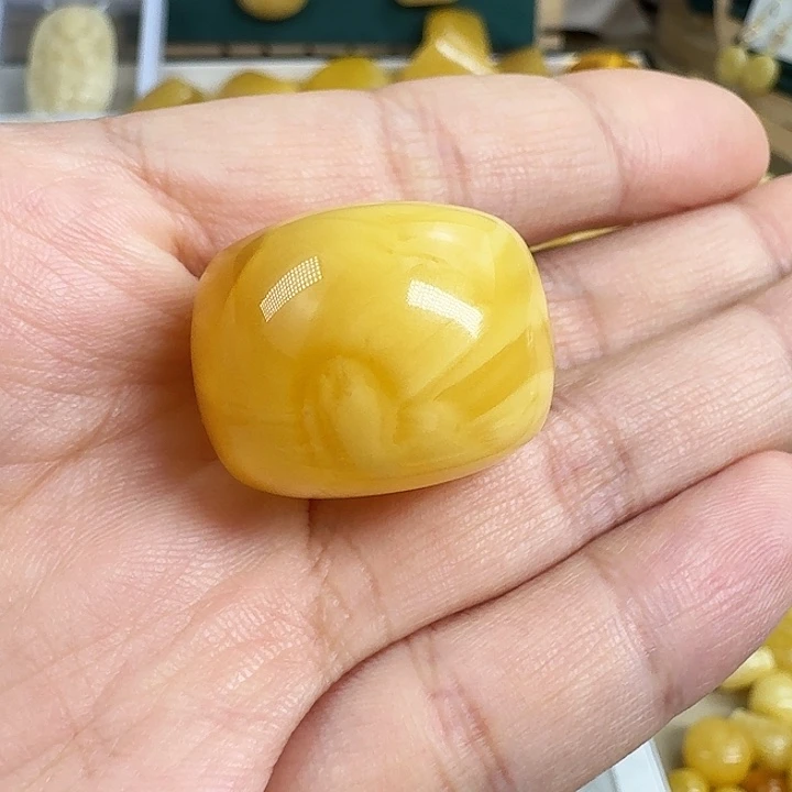 蜜蜡珠宝奇石未镶嵌