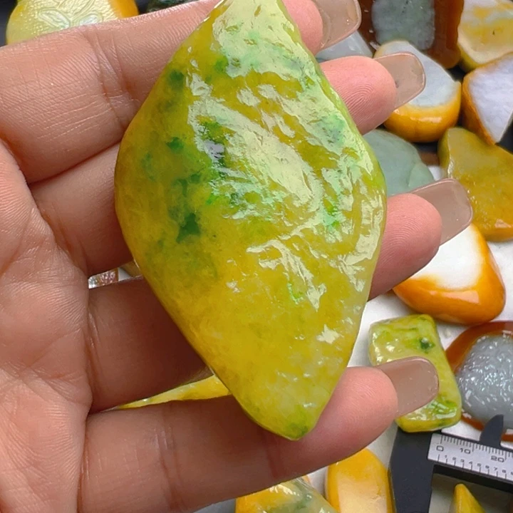 未镶嵌挂件翡翠杰**长翡翠