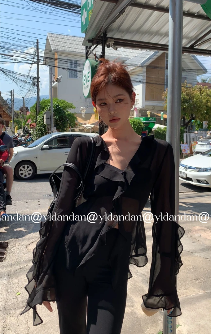 @yldandan|阿诺拉欲望网纱春夏褶皱花瓣设计清凉复古百搭雪纺衫