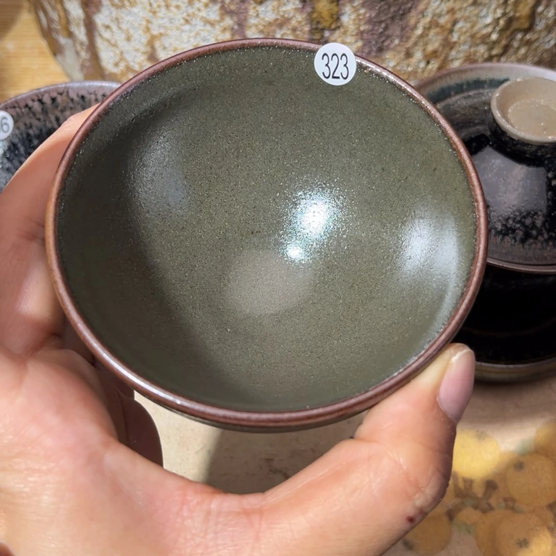 茶盏义兴龙窑坚持真柴烧