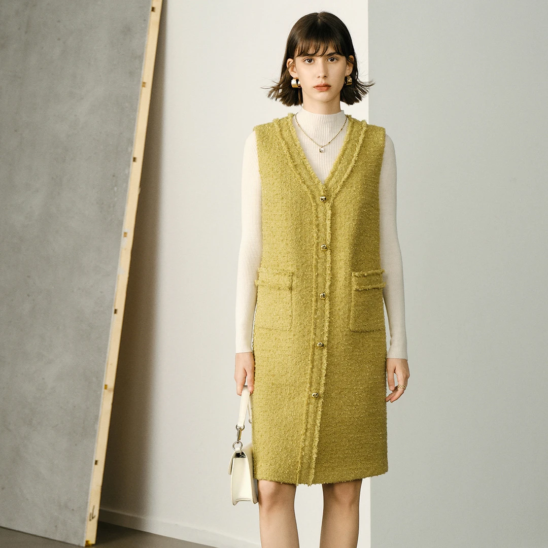 【籽言专属】小香风连衣裙2024秋冬优雅中长款宽松无袖V领直筒裙子