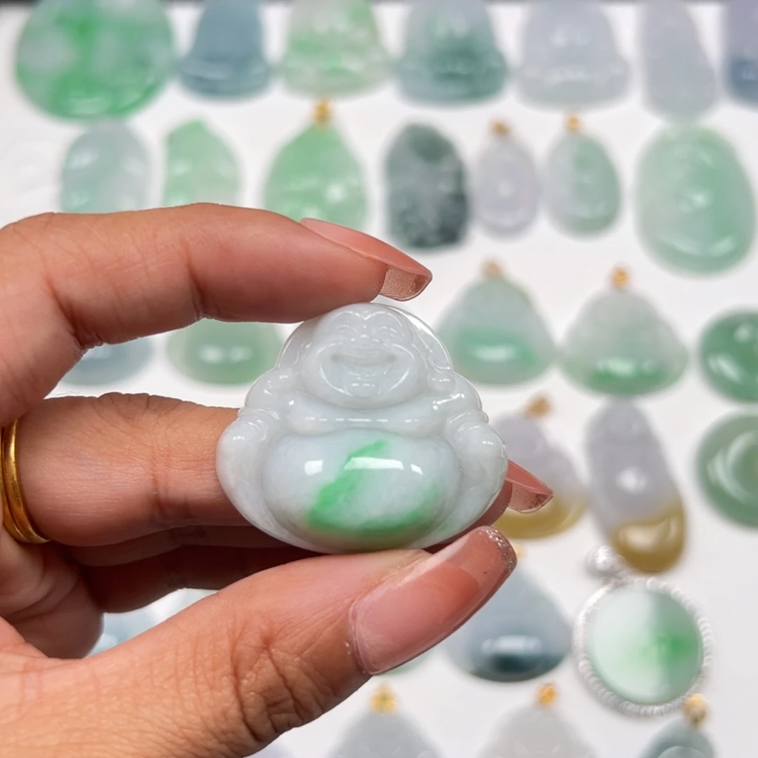 颈饰未镶嵌翡翠佛公