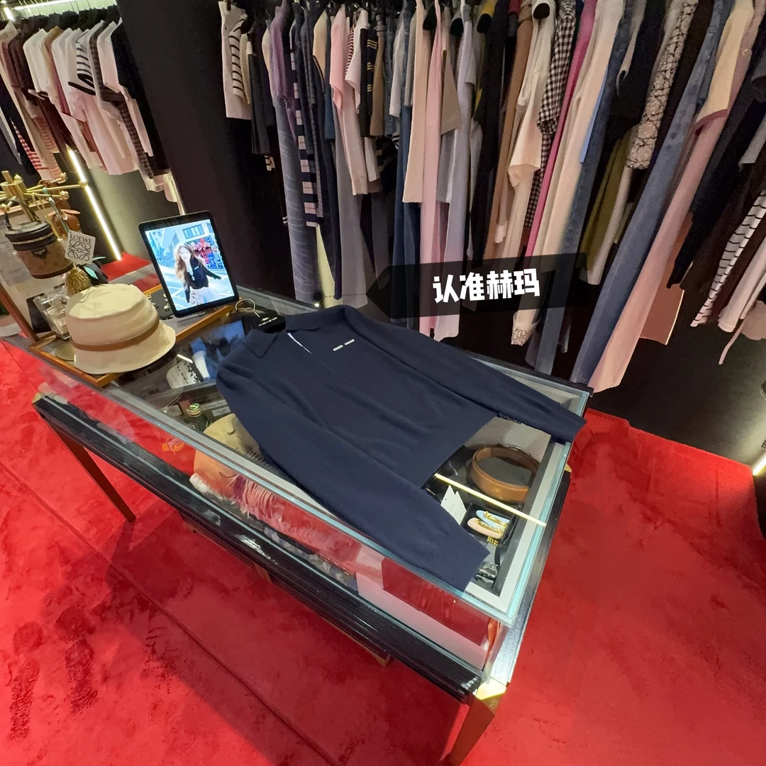 认准赫玛 25/SS 深蓝polo领长袖羊毛针织衫#衬衫布织带#1170上新