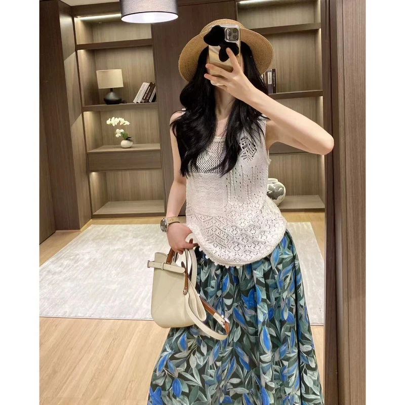 M1489 【库存勿动】百搭镂空无袖背心薄款针织衫 衣长56款号UF25066