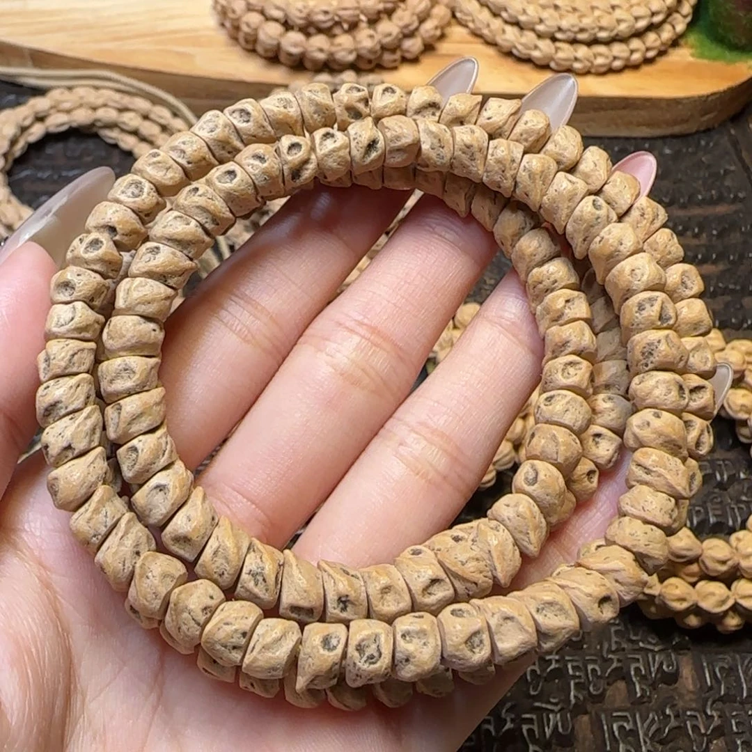 柏香籽/百香籽吊坠工***娃