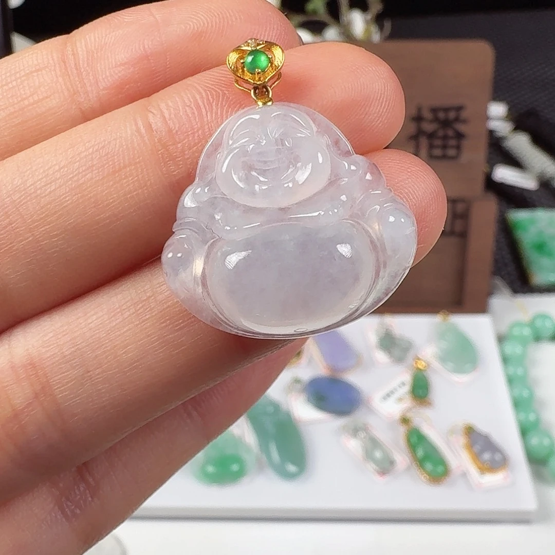 翡翠18K金镶嵌颈饰