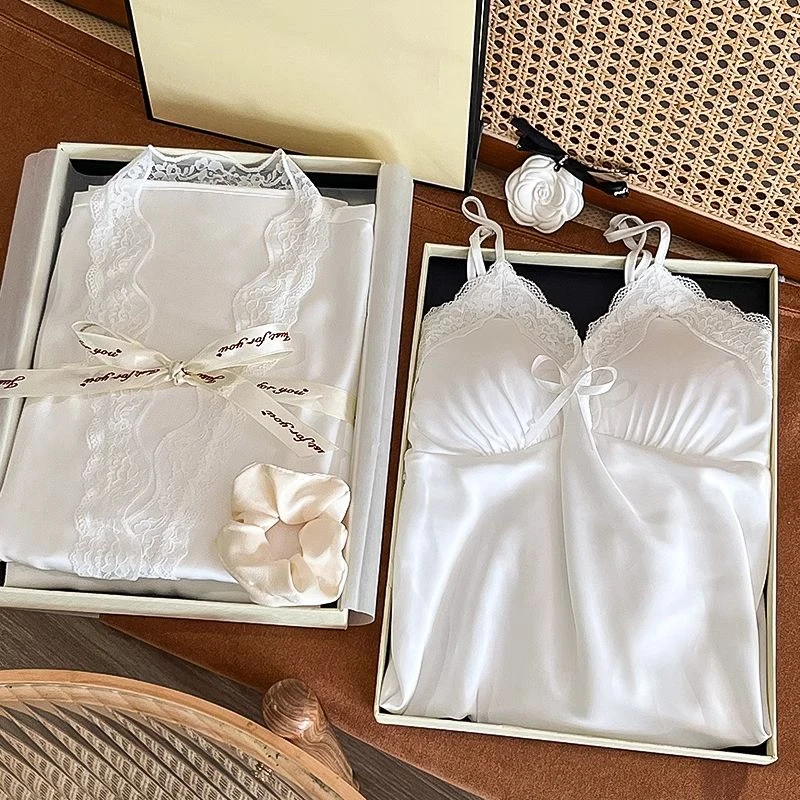 礼物送女友朋友浪漫实用给老婆女生生日小众高级感睡衣礼盒妇女节