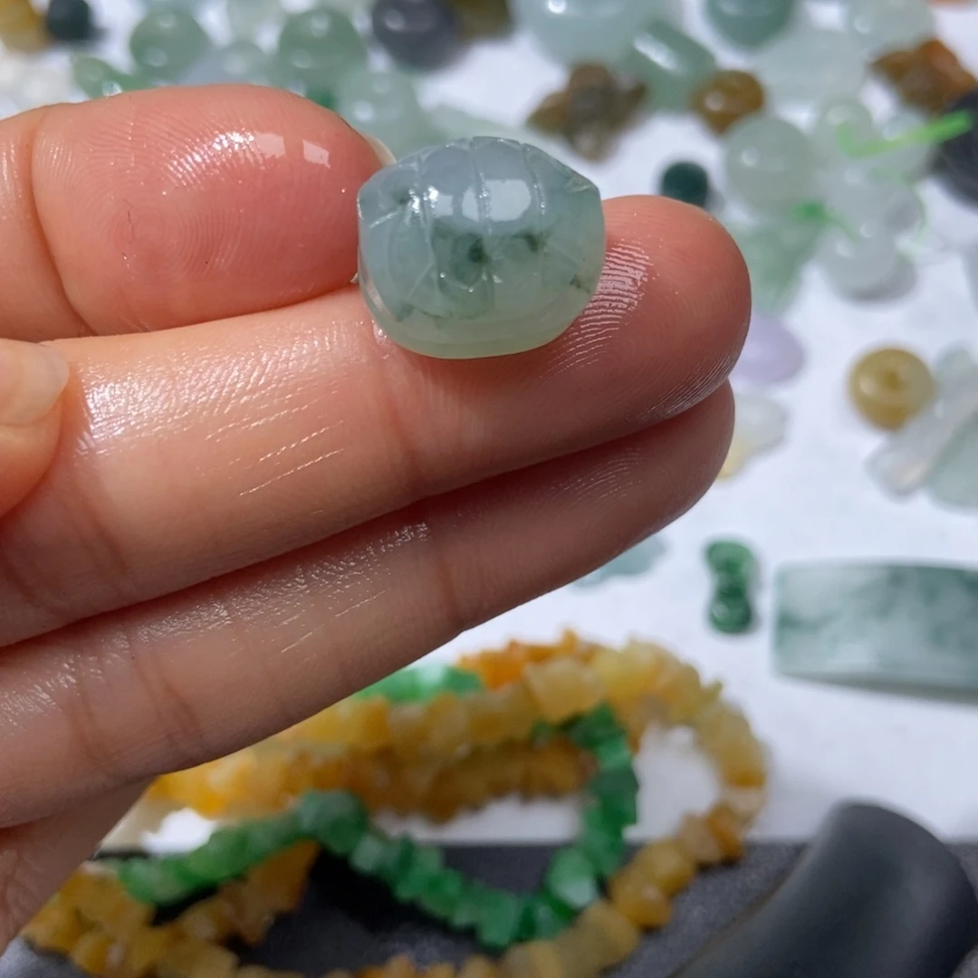 定制翡翠未镶嵌翡翠