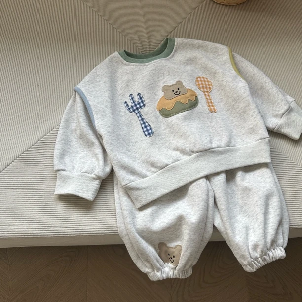HM017-儿童花灰色小熊卫衣套装春季新款中小童卫衣两件套