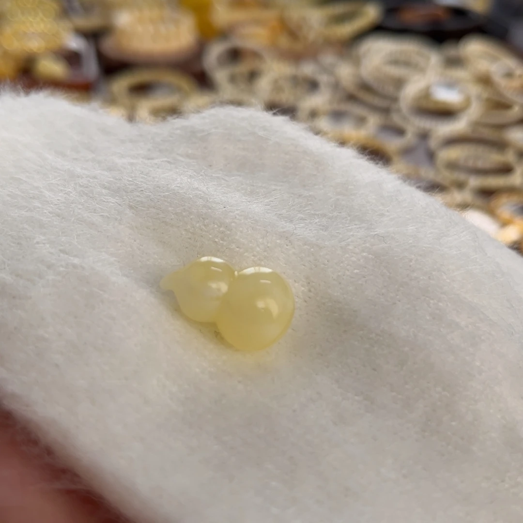 琥珀未镶嵌裸石123456788