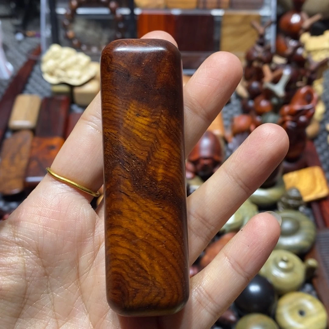 微凹黄檀（南美大红酸枝）范*