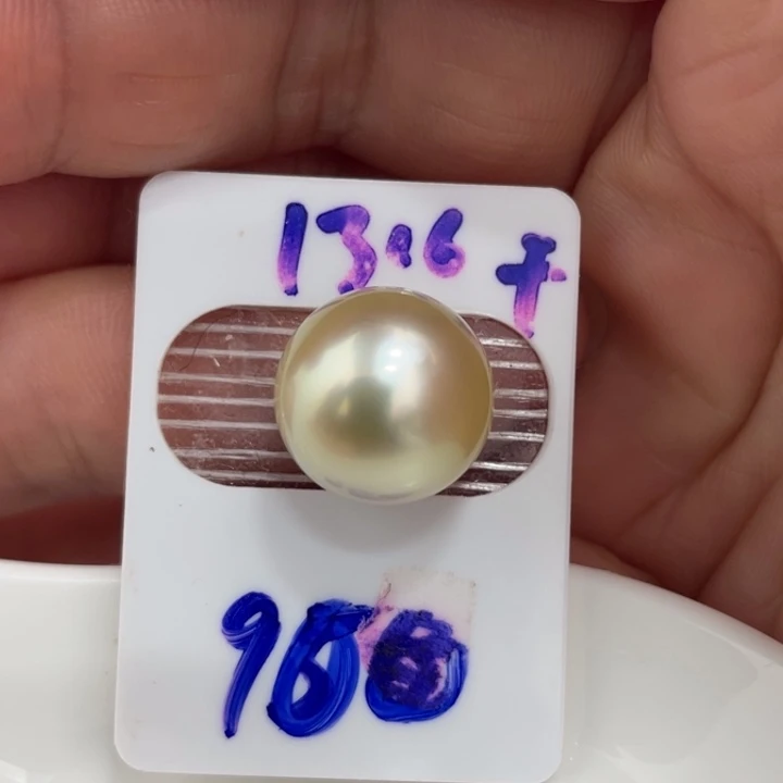 海水珍珠裸珠13.6mm正圆无瑕干枯金珠