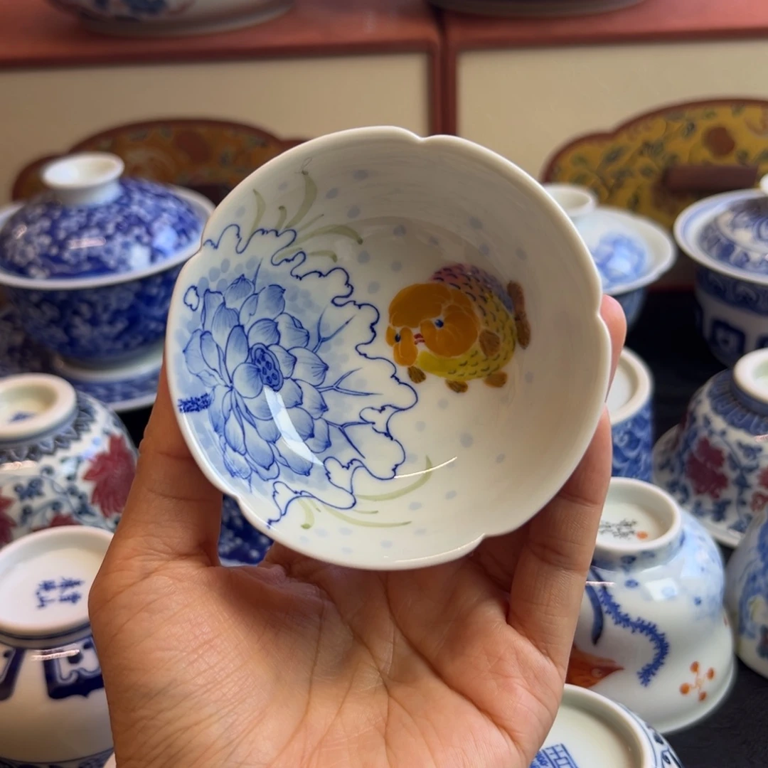 荷花兰寿鱼花口杯