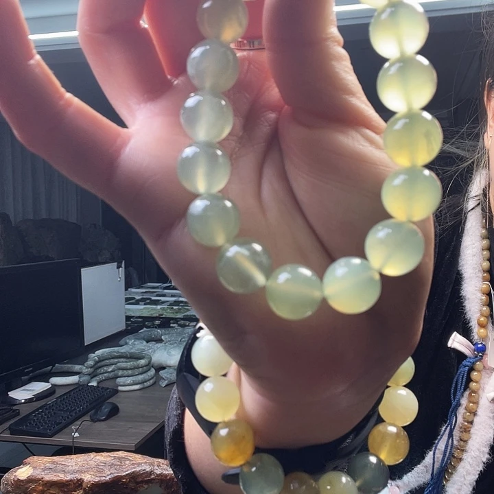 软玉未镶嵌手链软玉未镶嵌的手串