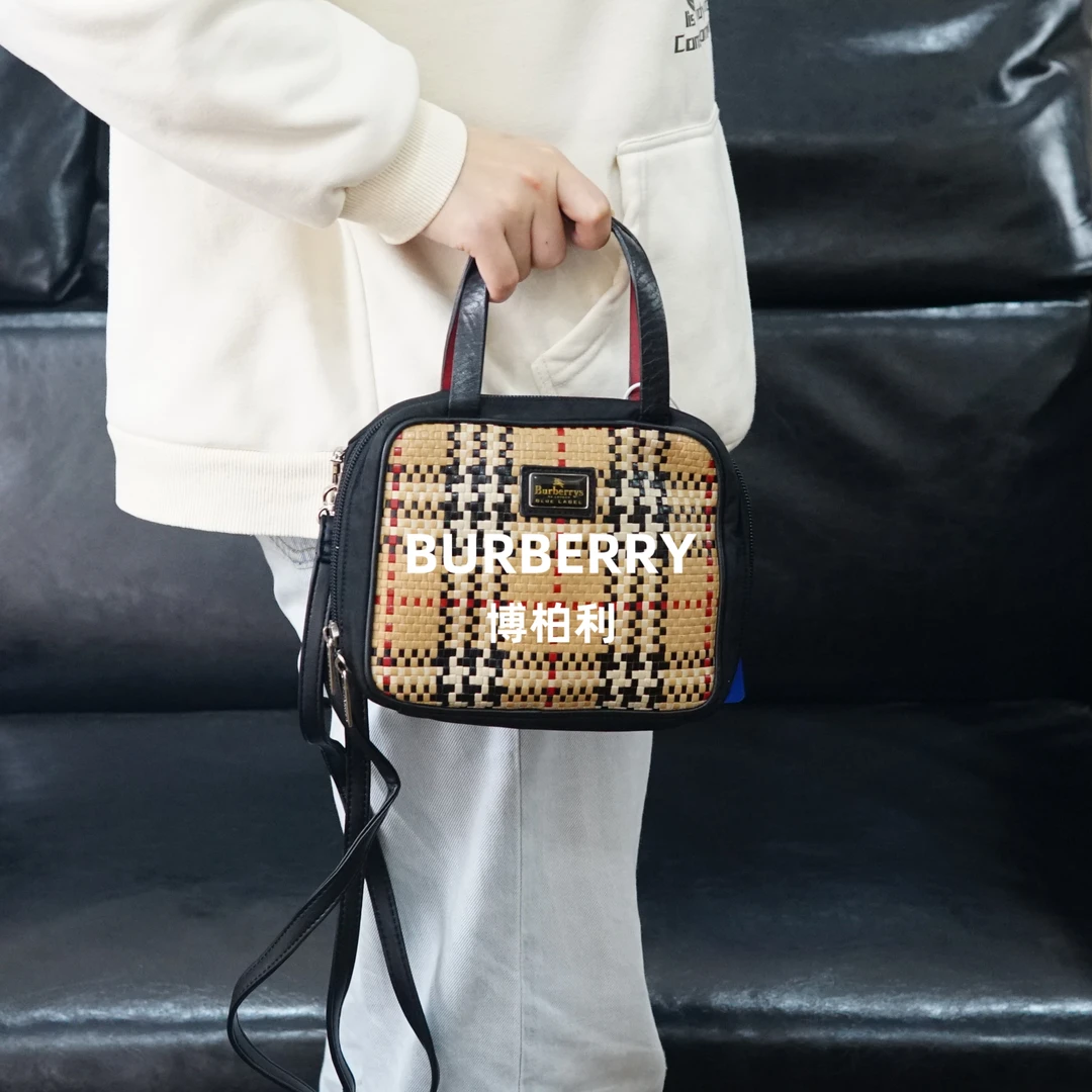 95新 BURBERRY/博柏利 巴宝莉/格纹斜挎包/F3ZG11527029/7029