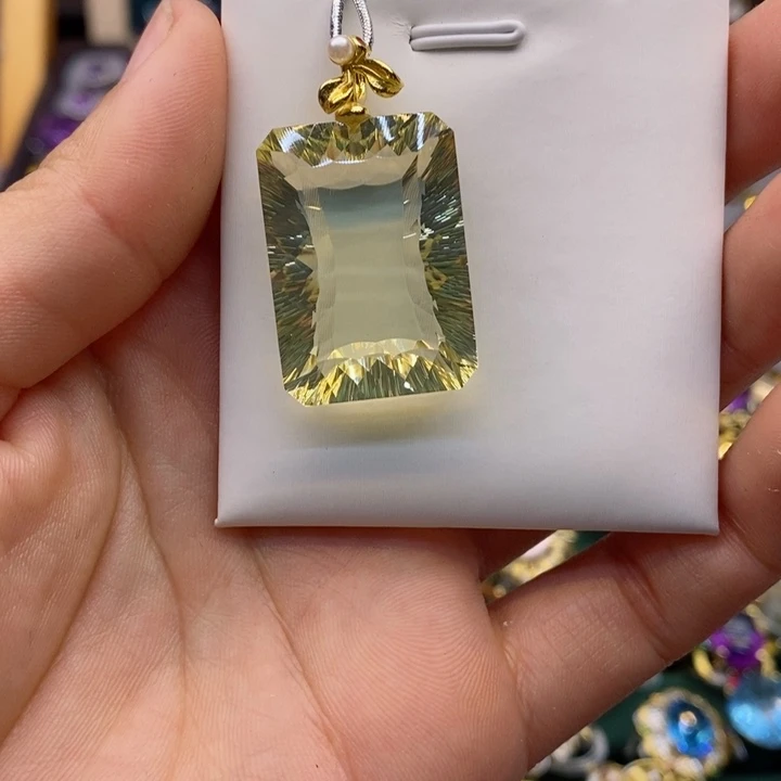 水晶颈饰银S925镶嵌天然水晶吊坠