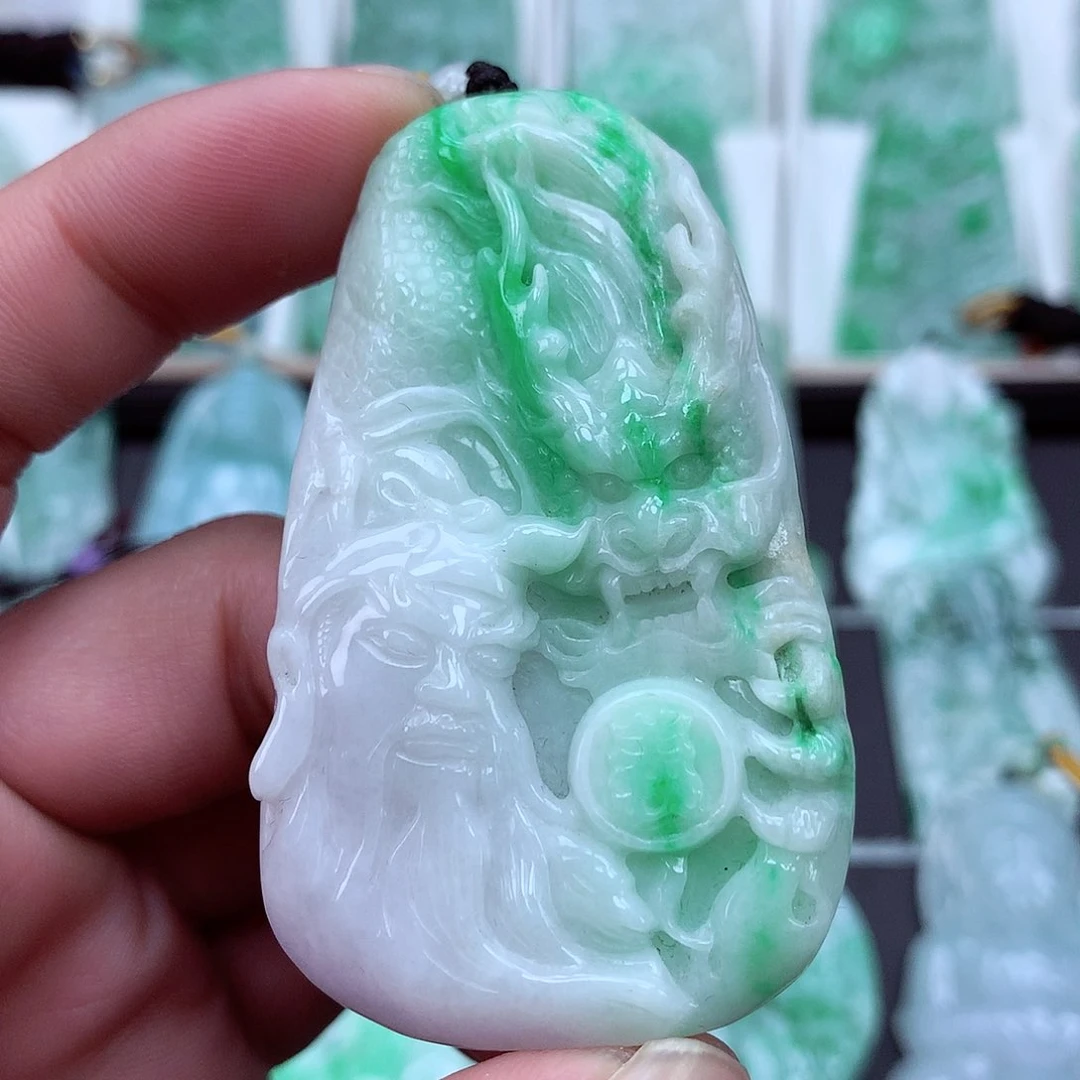 翡翠颈饰未镶嵌翡翠吊坠