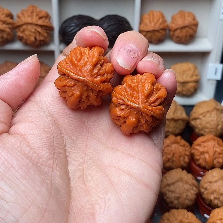 文玩核桃吊坠京八棱