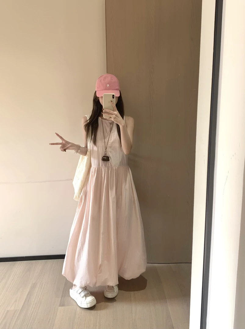 韩11温柔风圆领花苞背心连衣裙女松弛感宽松显瘦无袖a字遛弯裙春