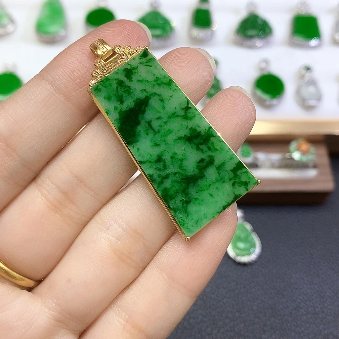 翡翠18K金镶嵌吊坠(不含链)