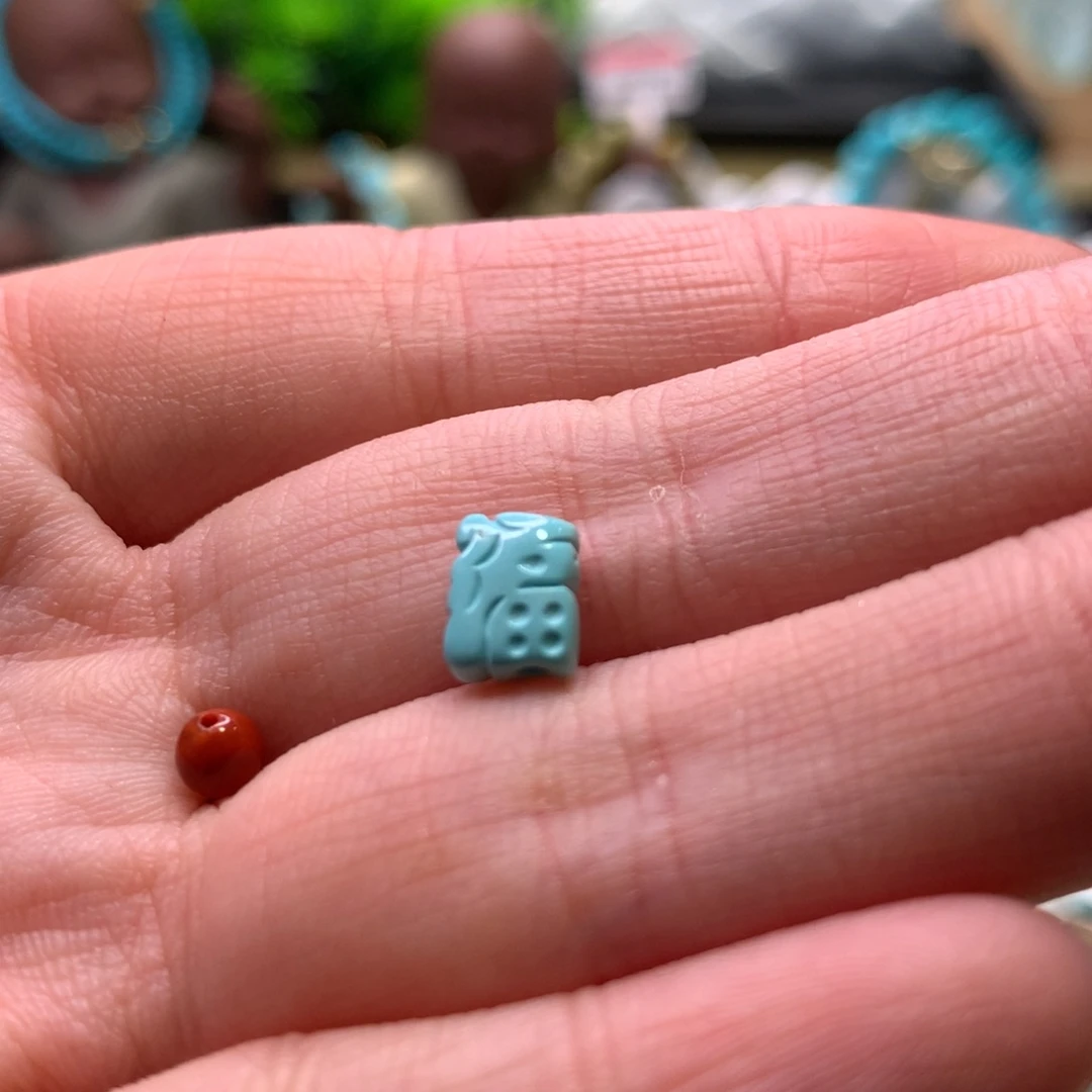 南红玛瑙配饰未镶嵌