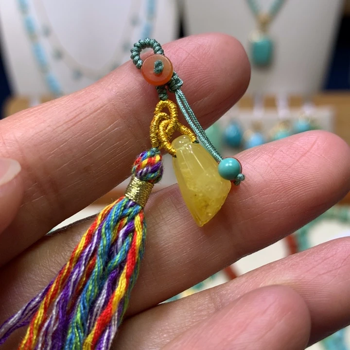 琥珀未镶嵌裸石滴流