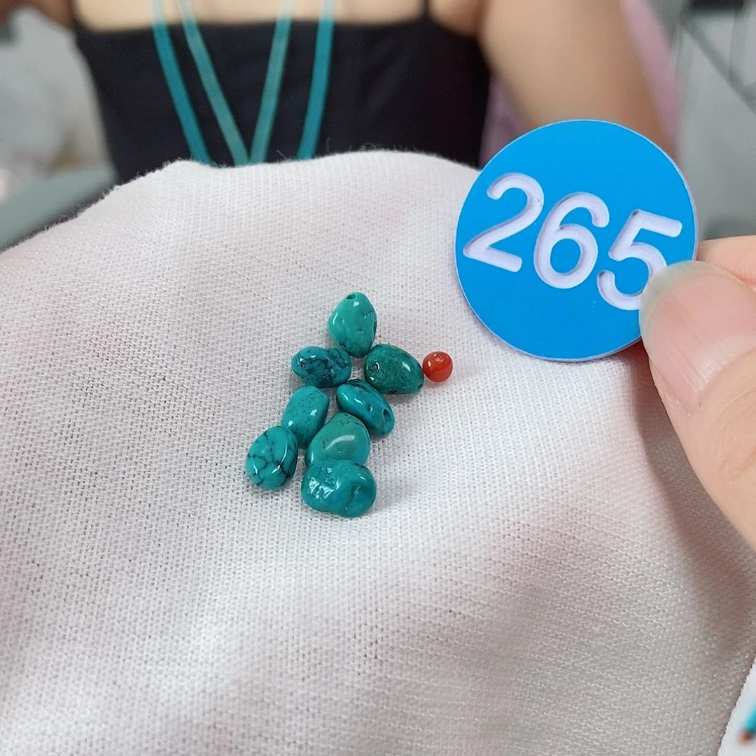 南红玛瑙未镶嵌珠宝奇石