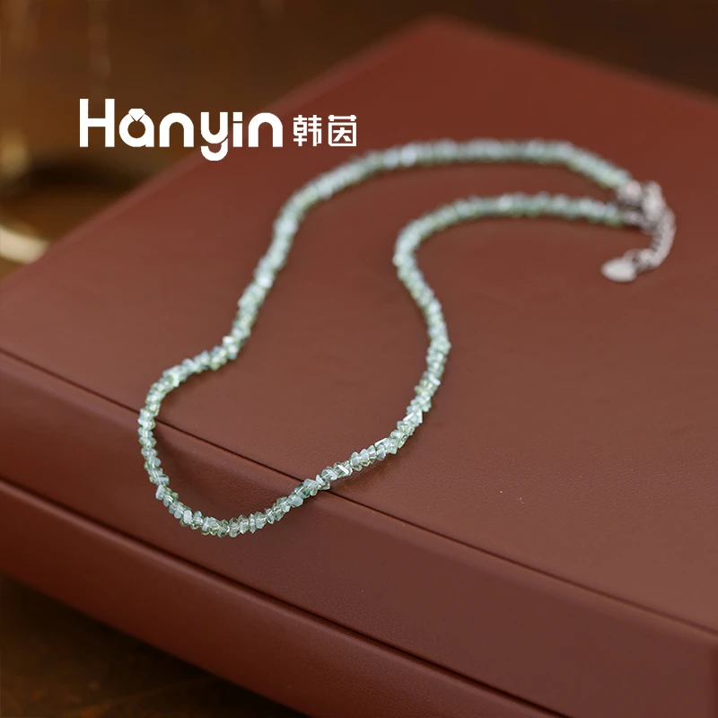 钛钢项链 幽绿三角切碎银晶项链轻奢小众高级感锁骨链