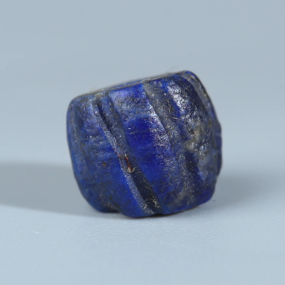 XY62-21 阿富汗满工桶珠 7*6mm