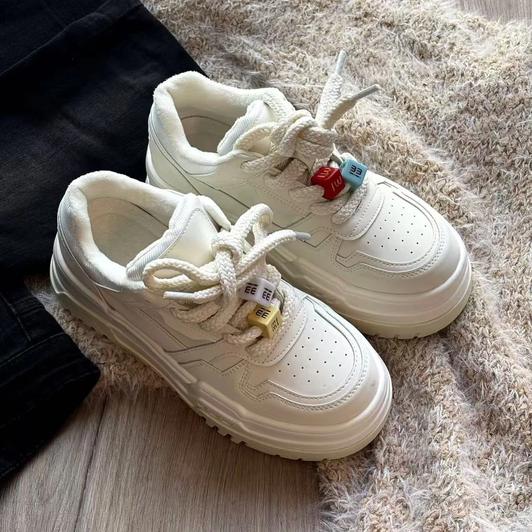 8020厚底小白鞋女新款秋冬爆款小个子增高休闲板鞋潮流