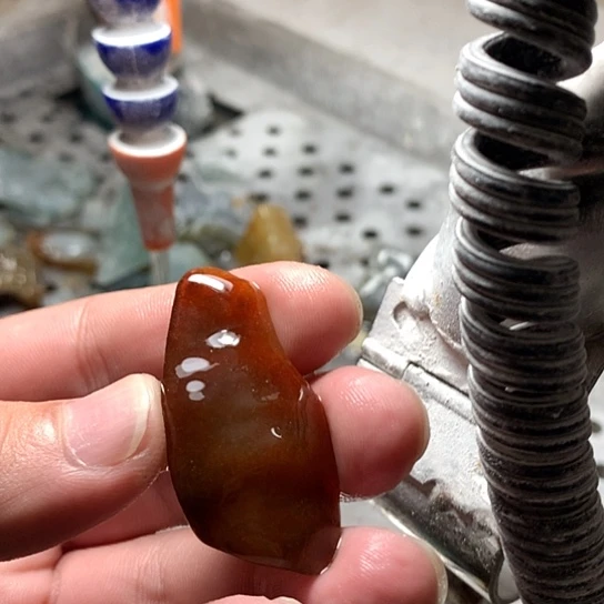 欢***颜翡翠未镶嵌颈饰天然翡翠a货材料吊坠