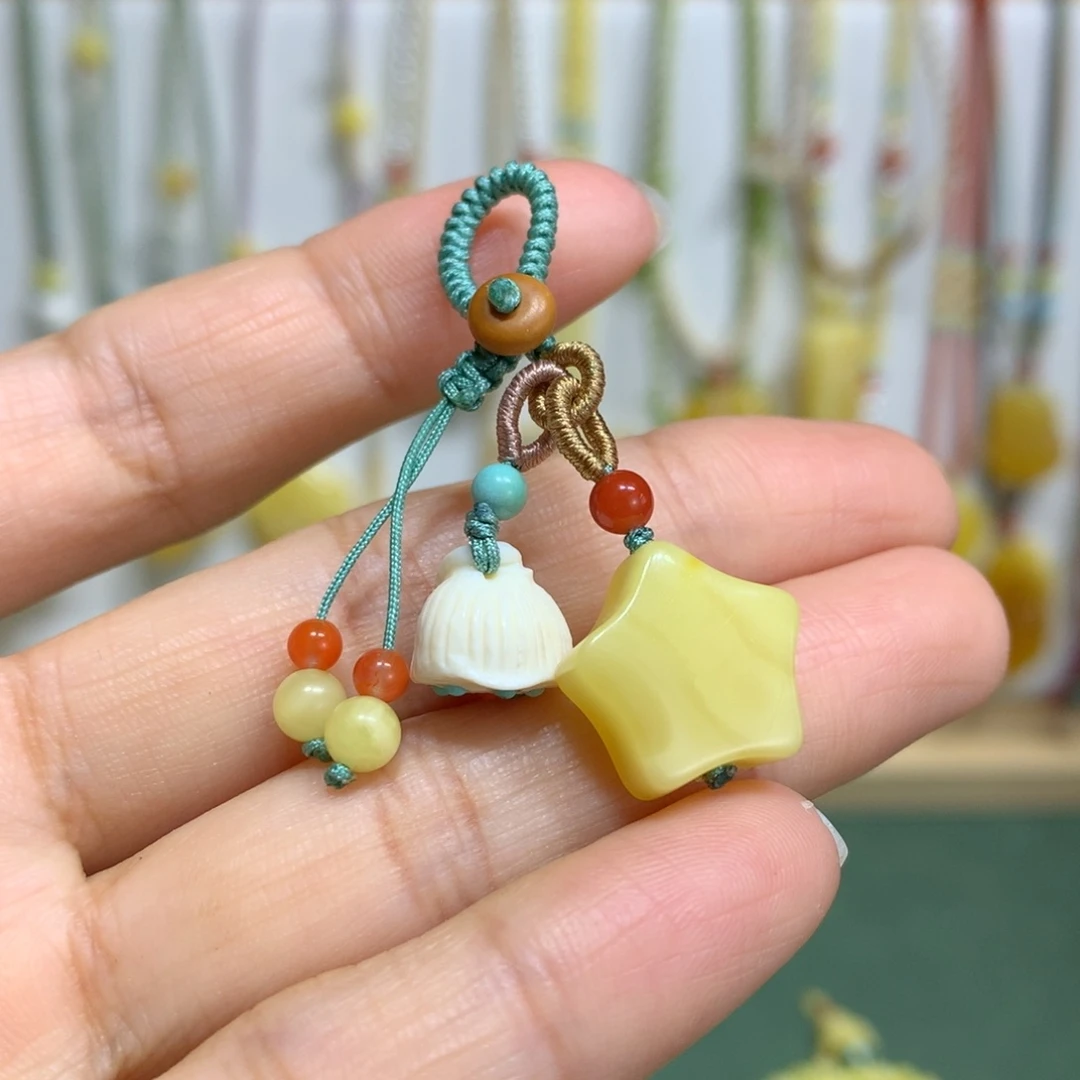 蜜蜡裸石未镶嵌配饰