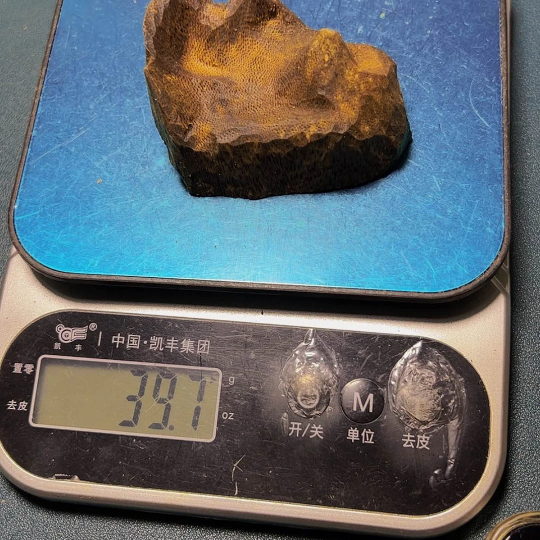 【闪购商品】手把件沉香有**人棋楠沉香料
