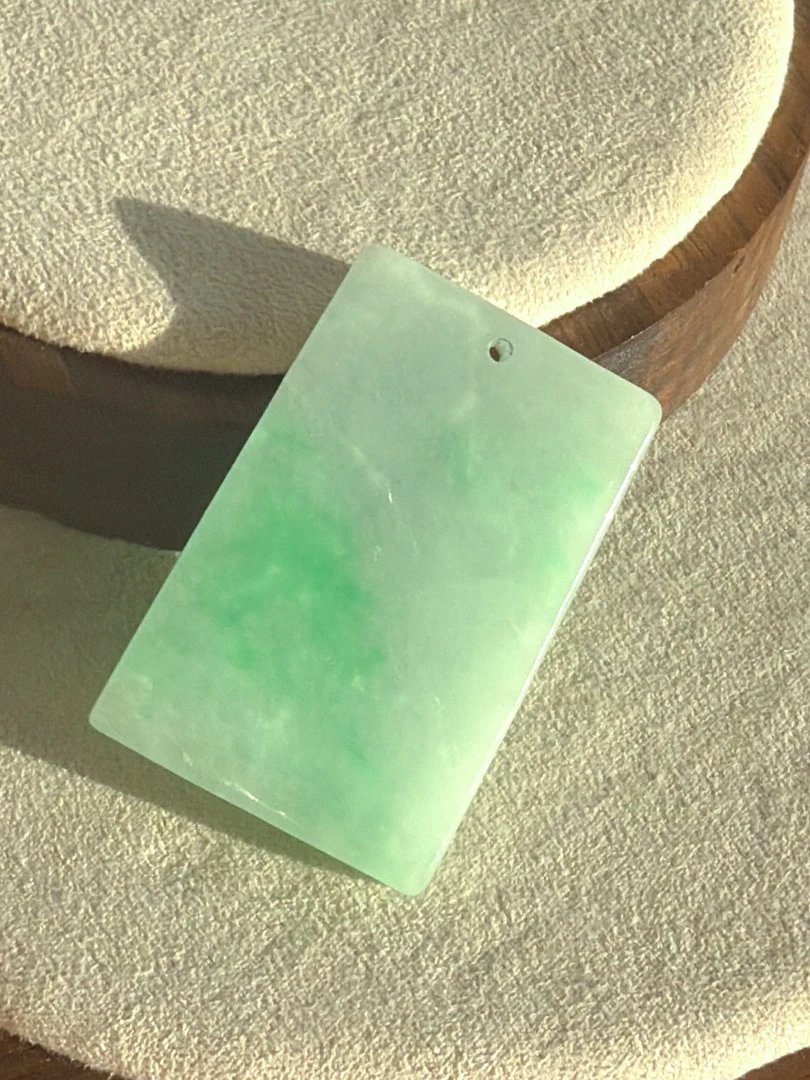 天然A货翡翠冰飘阳绿平安无事牌绿色冰透兄弟飘绿高冰满色烟灰