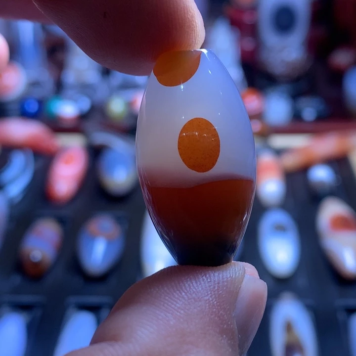 玛瑙/玉髓颈饰未镶嵌海**心