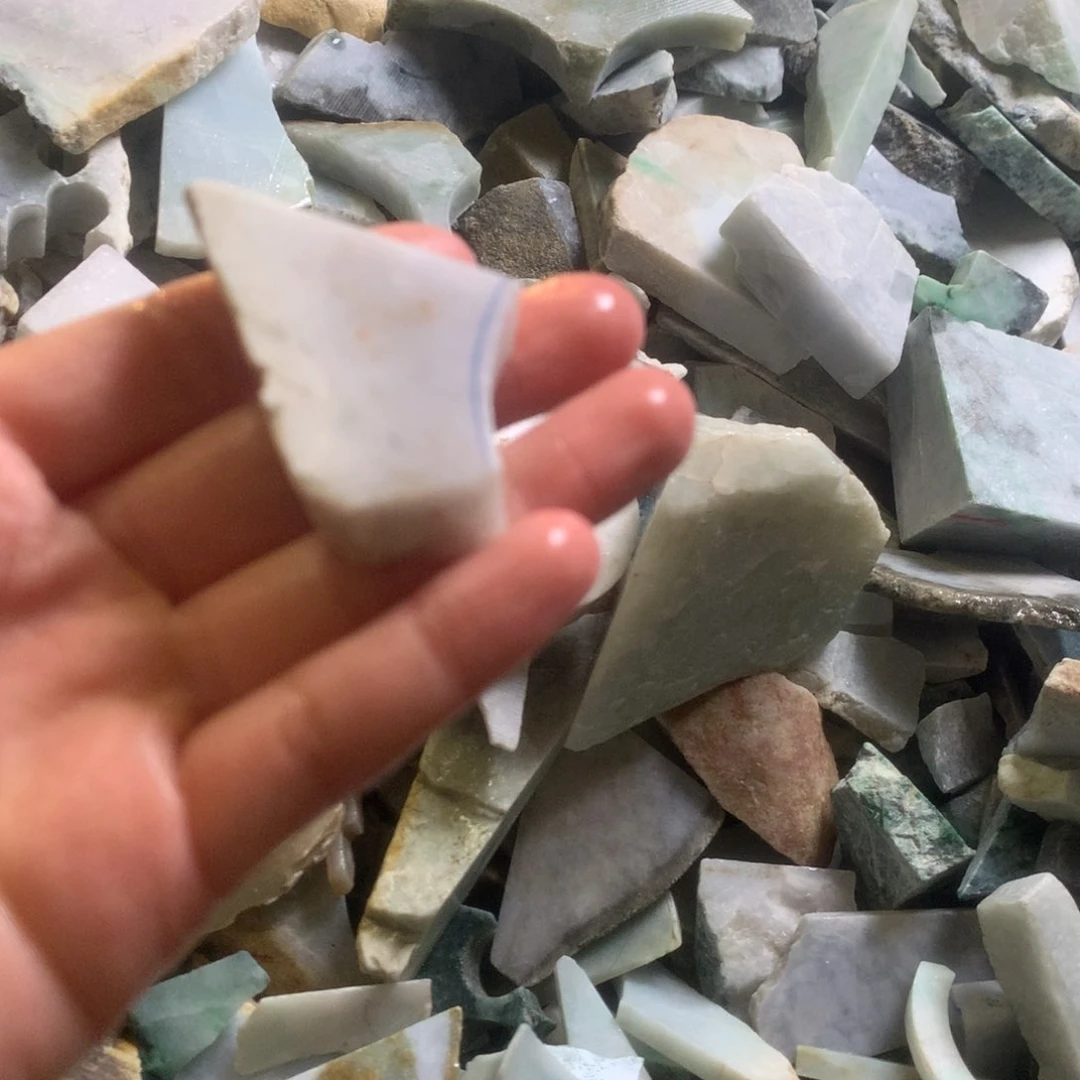 翡翠颈饰未镶嵌缅甸翡翠