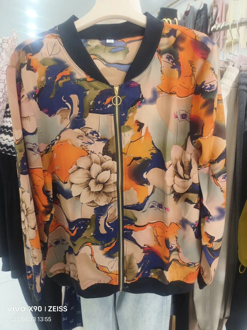 良玉推荐妈妈款外套