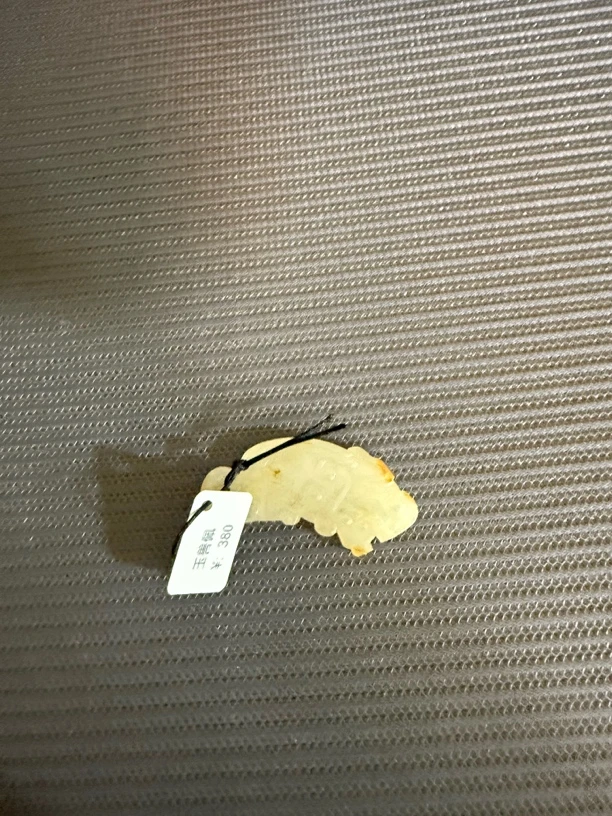 和田玉玉兽佩挂件