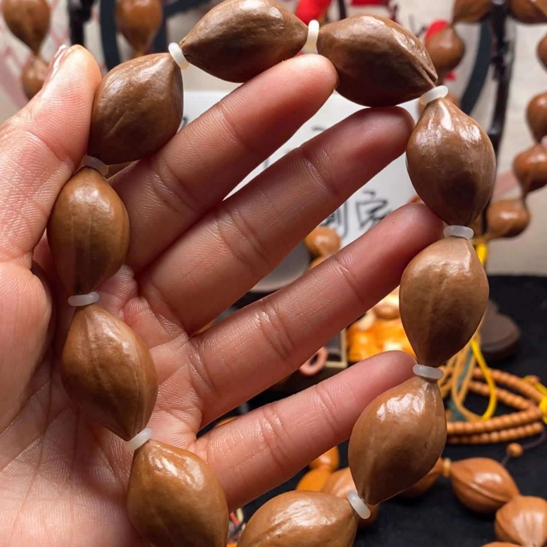 橄榄核手串/手链三面佛1.8