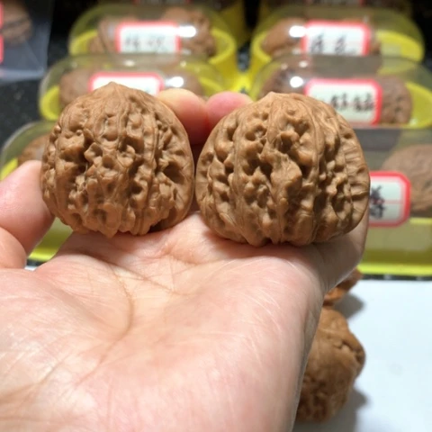 吊坠文玩核桃凹底