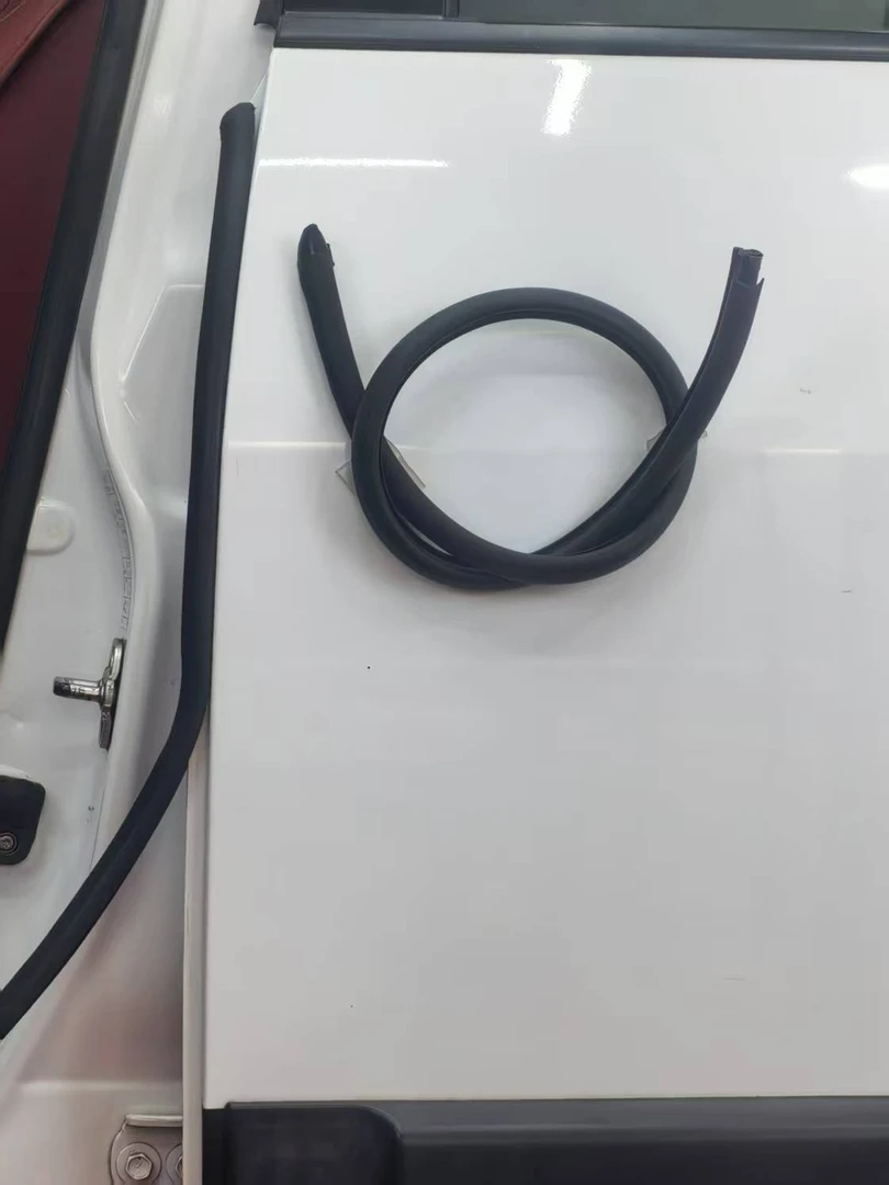 适用于启辰全系汽车密封条汽车B柱密封条车门隔音条防尘降噪胶条