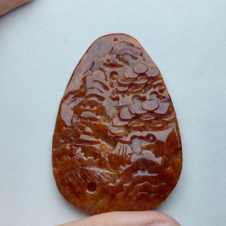 翡翠未镶嵌颈饰山水