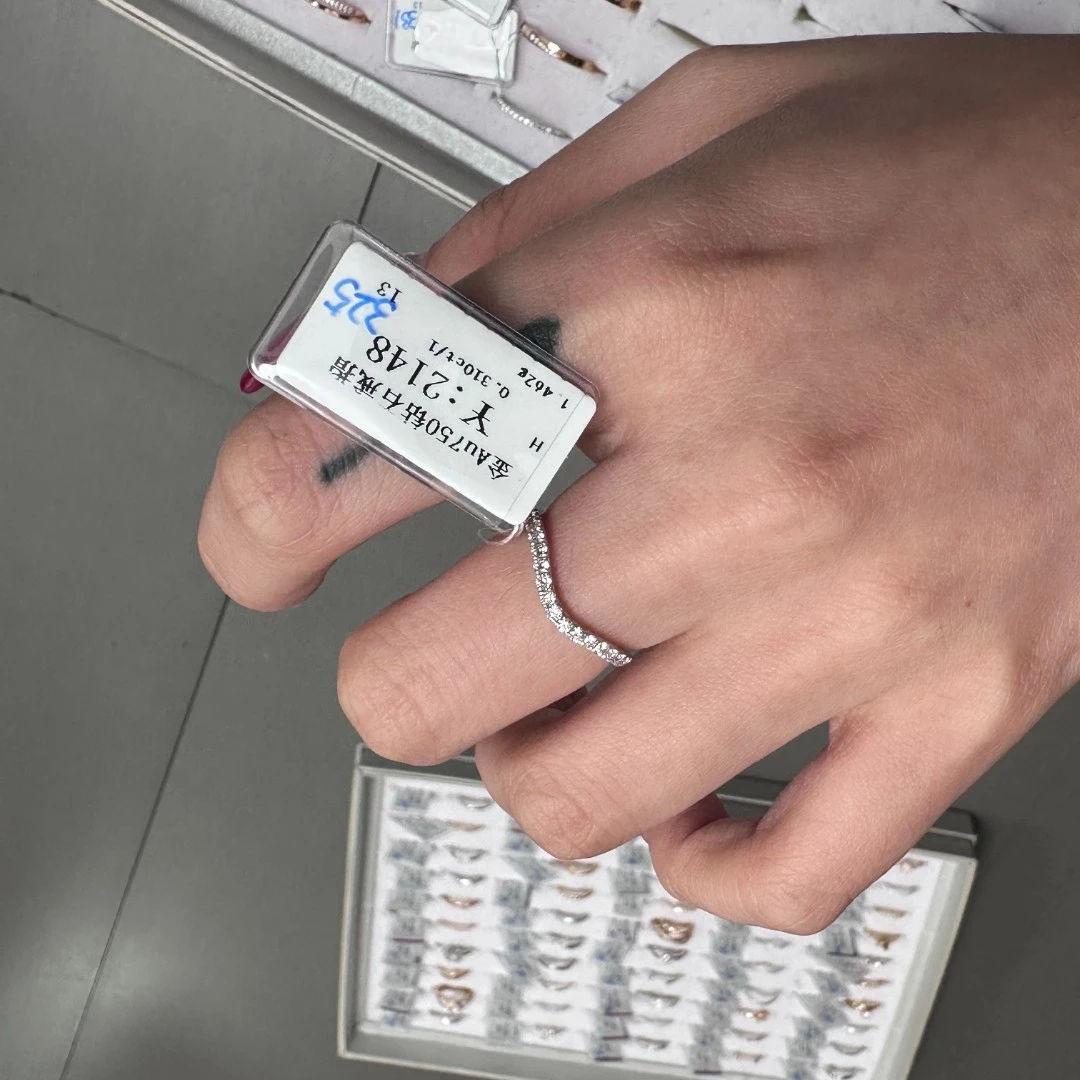 18k金au750k白大V排戒指商家编码325