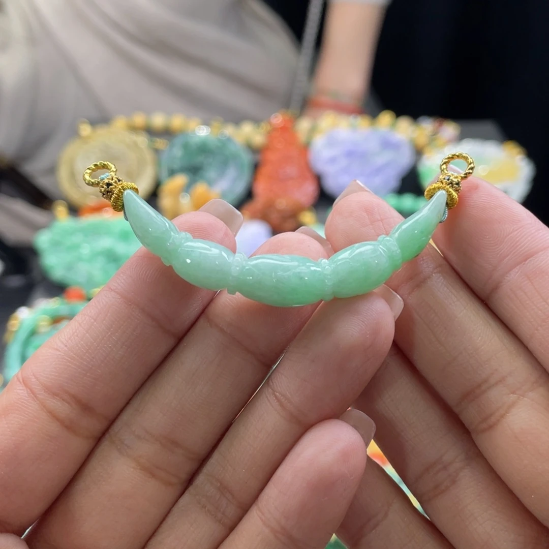 翡翠颈饰未镶嵌代编织