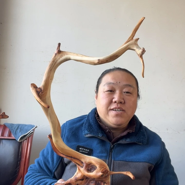 渭***鹰香榧木太行崖柏摆件上车