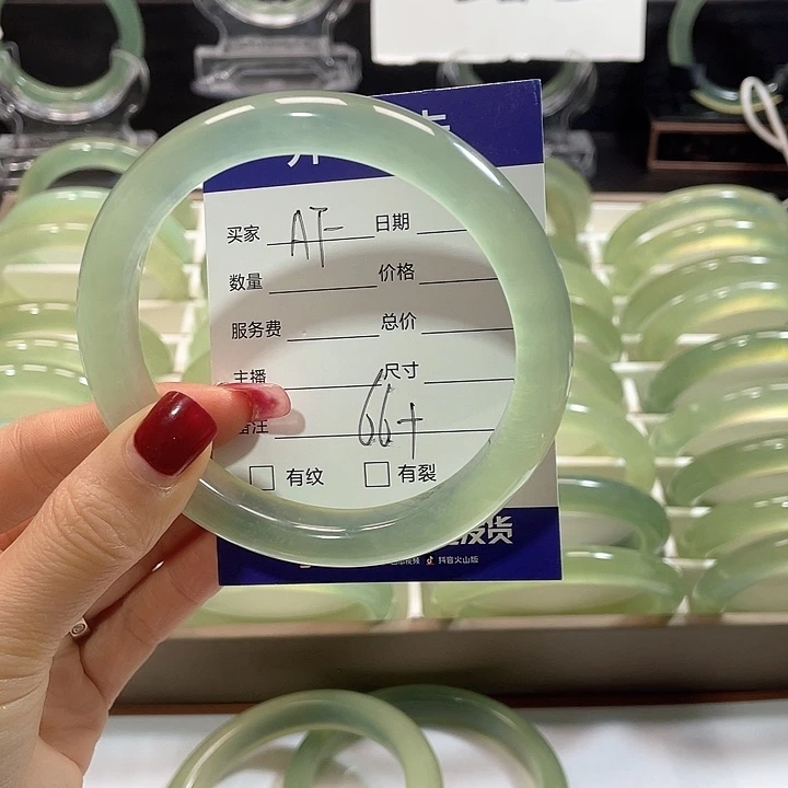 蛇纹石玉手镯未镶嵌小*儿